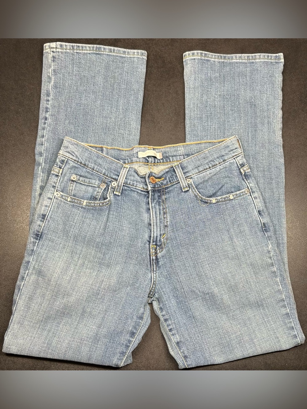 Levi’s Women’s Size 10x32” LONG 515 Blue Mid Rise Denim Bootcut Jeans